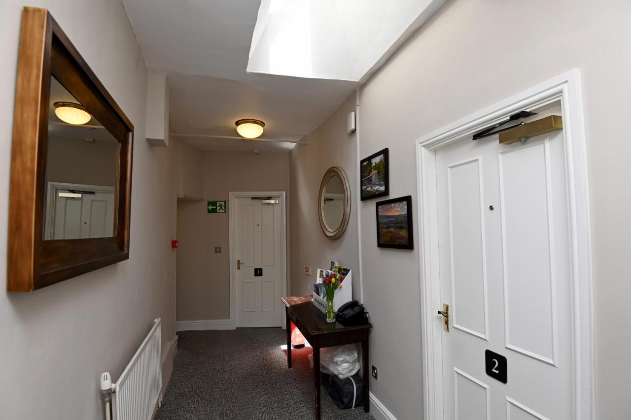 Wheatsheaf, Baslow By Marston'S Inns المظهر الخارجي الصورة